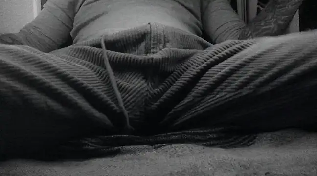 Retrofkcer85 online show from 01/28/25, 06:39
