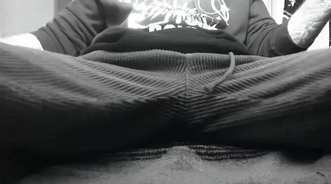 Retrofkcer85 online show from 02/01/25, 10:37