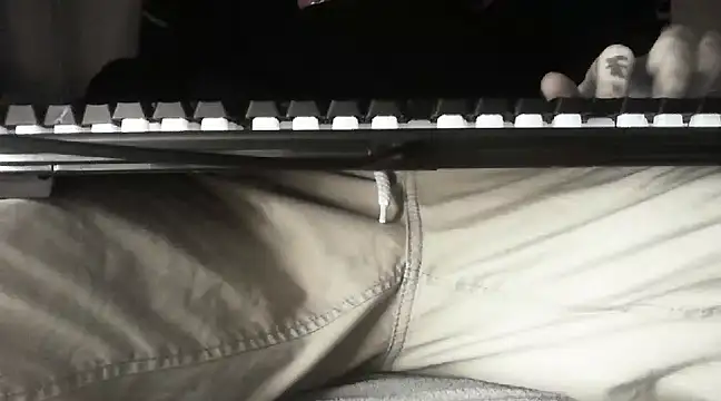 Retrofkcer85 online show from 02/20/25, 04:46