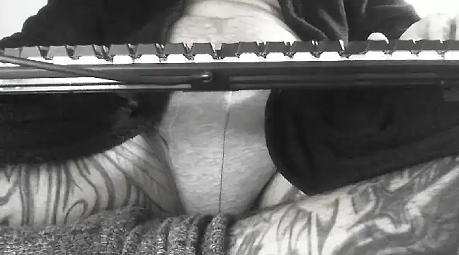Retrofkcer85 online show from 03/17/25, 06:29