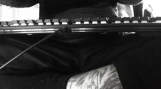 Retrofkcer85 online show from 03/18/25, 07:08