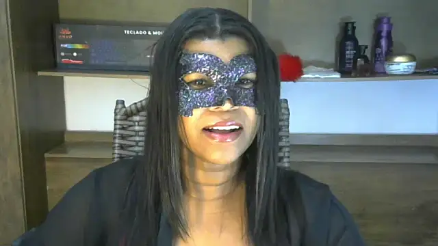 Snapshot of negraiza chatting on 05/17/26, 11:56 negraiza online show from 05/17/26, 11:56