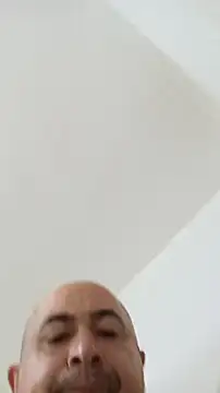 Snapshot of manuelHCK chatting on 06/19/26, 01:59 manuelHCK online show from 06/19/26, 01:59