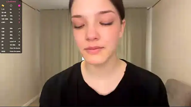 Snapshot of Carolini_i chatting on 03/27/26, 10:59 Carolini i online show from 03/27/26, 10:59