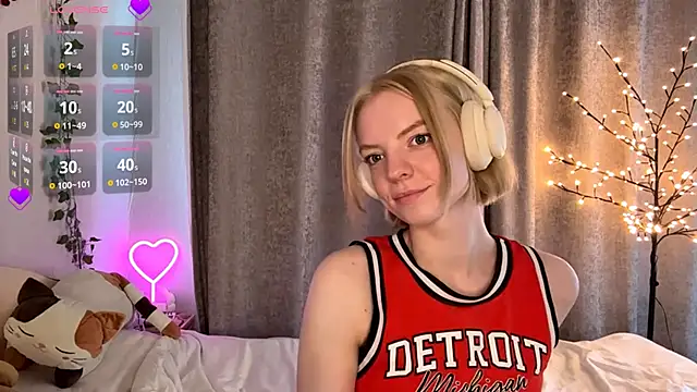 Marry Sornatiko online show from 05/18/26, 03:51