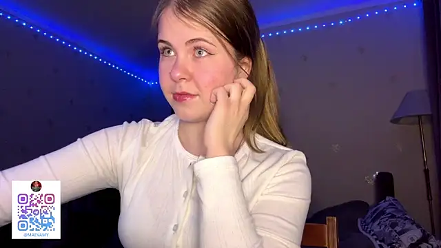 Snapshot of Amy_Maev chatting on 03/20/26, 04:12 Amy Maev online show from 03/20/26, 04:12