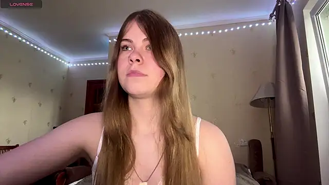 Snapshot of Amy_Maev chatting on 04/15/26, 12:23 Amy Maev online show from 04/15/26, 12:23