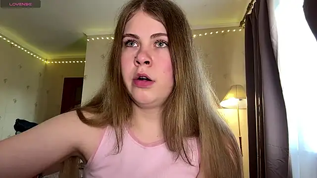 Snapshot of Amy_Maev chatting on 05/19/26, 11:27 Amy Maev online show from 05/19/26, 11:27
