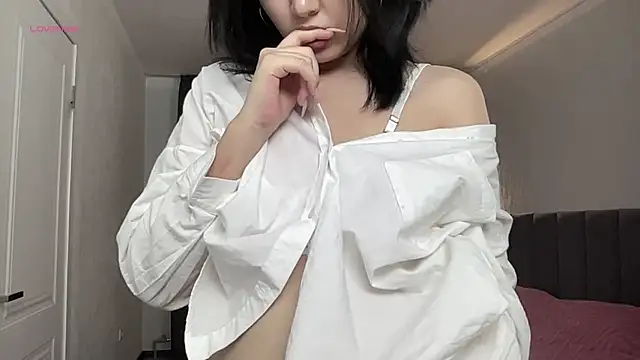 Snapshot of minnie_joy chatting on 04/01/26, 01:41 minnie joy online show from 04/01/26, 01:41