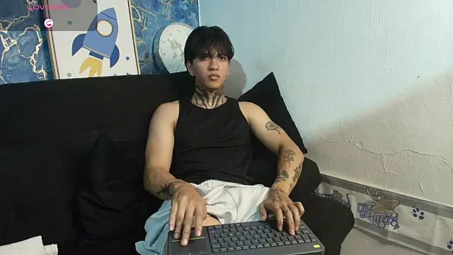 Snapshot of Tessarion_Black chatting on 06/01/26, 06:37 Tessarion Black online show from 06/01/26, 06:37