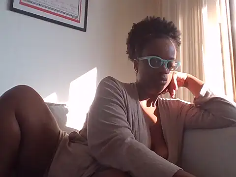 Writergurl69 online show from 03/19/26, 02:43
