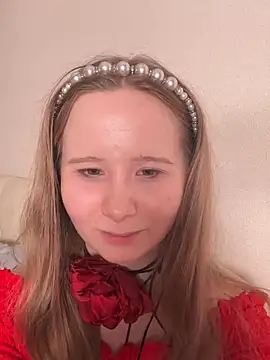 cutefoxieee online show from 05/16/26, 07:34