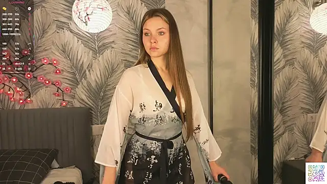 Snapshot of HinaVibe chatting on 05/20/26, 11:44 HinaVibe online show from 05/20/26, 11:44