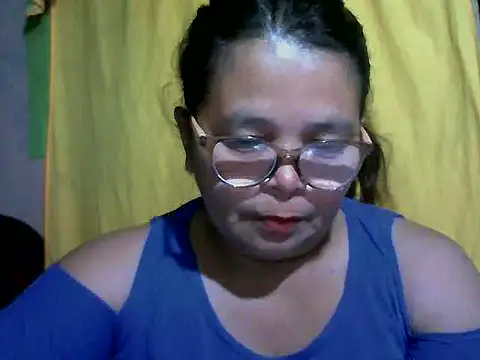 Snapshot of Flowerblossom123 chatting on 06/02/26, 11:23 Flowerblossom123 online show from 06/02/26, 11:23