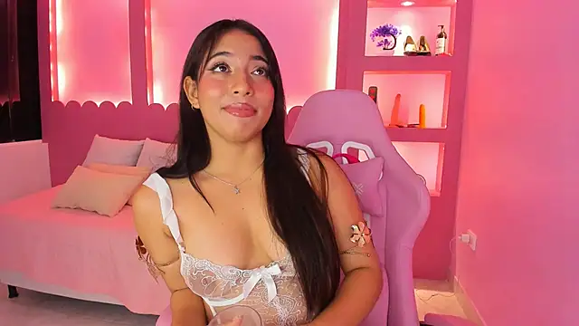 Snapshot of Holy_Lux chatting on 04/16/26, 05:14 Holy Lux online show from 04/16/26, 05:14