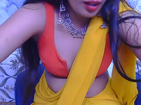Snapshot of Aayesha-queen chatting on 03/05/26, 05:14 Aayesha-queen online show from 03/05/26, 05:14