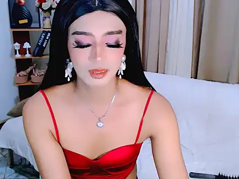 Snapshot of Queeny_Cassandra chatting on 05/24/26, 06:29 Queeny Cassandra online show from 05/24/26, 06:29