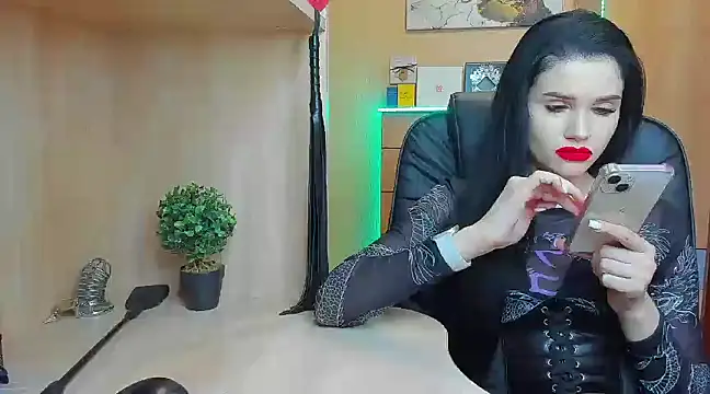 KristiTopxx online show from 12/04/24, 10:30