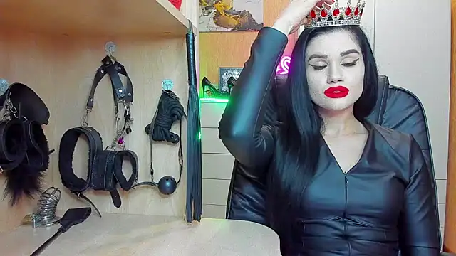 Snapshot of KristiTopxx chatting on 09/26/25, 07:18 KristiTopxx online show from 09/26/25, 07:18