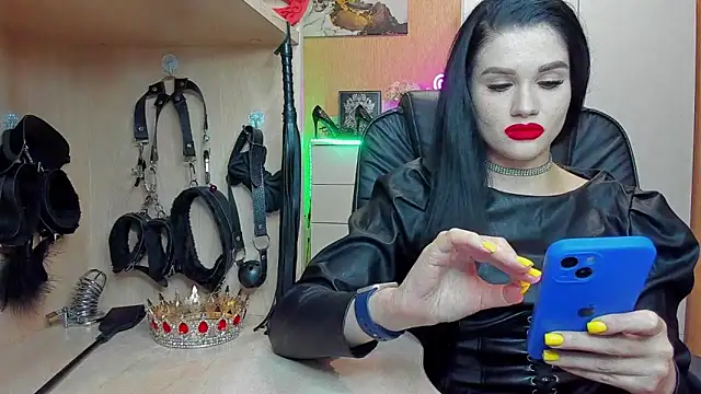 Snapshot of KristiTopxx chatting on 10/08/25, 06:38 KristiTopxx online show from 10/08/25, 06:38