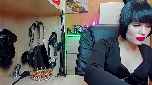 Snapshot of KristiTopxx chatting on 11/07/25, 07:25 KristiTopxx online show from 11/07/25, 07:25