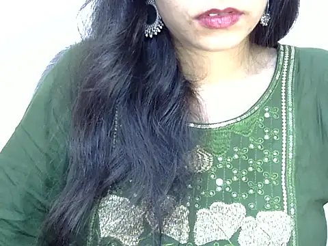 Snapshot of Neha_Sharma2 chatting on 04/08/26, 08:47 Neha Sharma2 online show from 04/08/26, 08:47