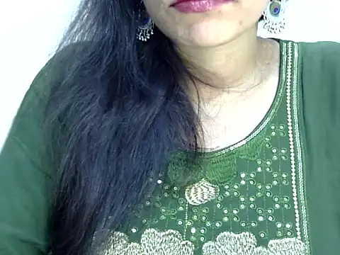 Snapshot of Neha_Sharma2 chatting on 04/17/26, 10:40 Neha Sharma2 online show from 04/17/26, 10:40