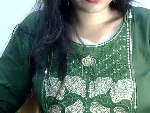 Snapshot of Neha_Sharma2 chatting on 04/20/26, 01:14 Neha Sharma2 online show from 04/20/26, 01:14