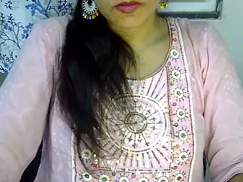 Neha Sharma2 online show from 07/12/26, 01:46