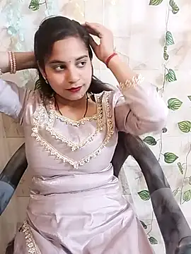 lovely-girl99 online show from 04/11/26, 07:45