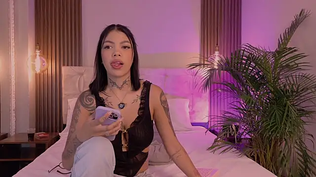 CamilaVelour online show from 07/31/26, 05:29
