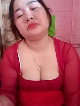 Snapshot of Meo-catwet chatting on 03/12/26, 04:07 Meo-catwet online show from 03/12/26, 04:07
