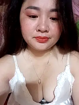 Snapshot of Meo-catwet chatting on 04/17/26, 01:47 Meo-catwet online show from 04/17/26, 01:47