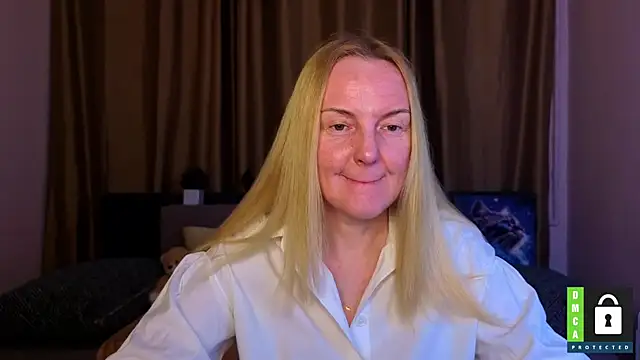 Snapshot of Bella_soulmate chatting on 05/21/26, 11:28 Bella soulmate online show from 05/21/26, 11:28