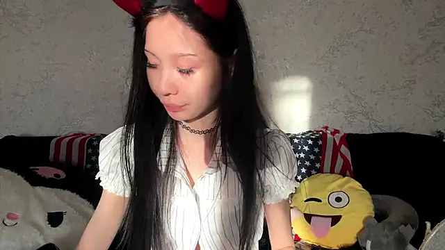Snapshot of kishagrayone chatting on 04/18/26, 12:42 kishagrayone online show from 04/18/26, 12:42