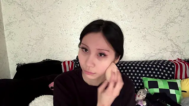 Snapshot of kishagrayone chatting on 05/15/26, 12:45 kishagrayone online show from 05/15/26, 12:45