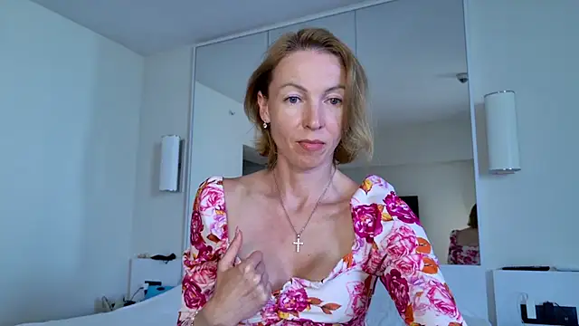 angelicfenix online show from 06/09/26, 08:37