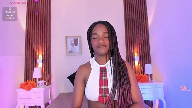 Chloebrunnie online show from 07/29/26, 12:25
