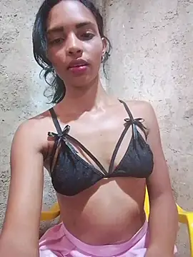 Snapshot of valentina_gomez1 chatting on 07/01/26, 01:02 valentina gomez1 online show from 07/01/26, 01:02