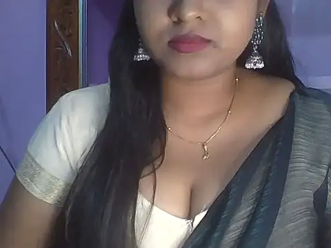 Snapshot of Tamil_Kuttyma chatting on 06/13/26, 05:22 Tamil Kuttyma online show from 06/13/26, 05:22