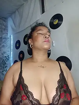 medusafox  online show from 06/13/26, 05:05