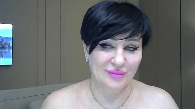 Snapshot of Kleotempt chatting on 05/17/26, 11:45 Kleotempt online show from 05/17/26, 11:45