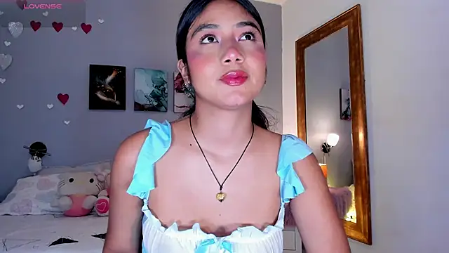 Snapshot of KimTaylorW chatting on 03/21/26, 03:00 KimTaylorW online show from 03/21/26, 03:00