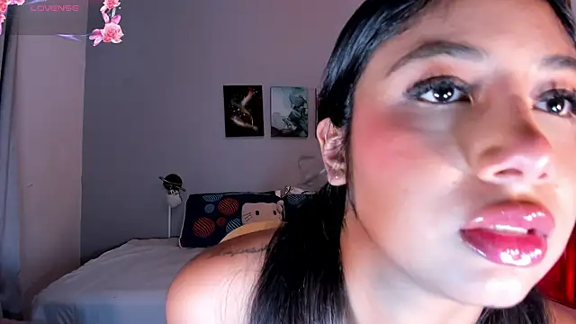 KimTaylorW online show from 06/26/26, 03:11