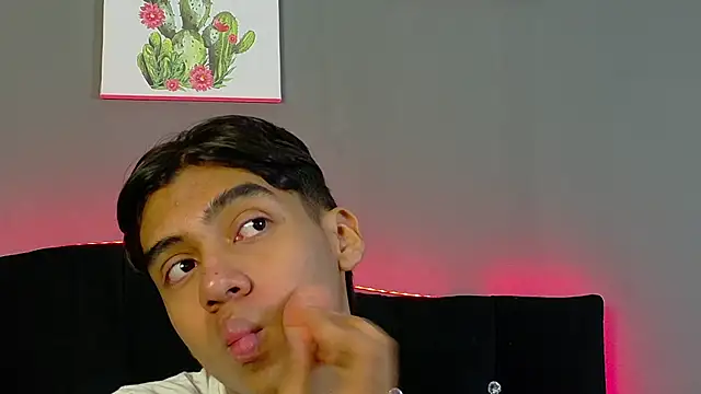 Snapshot of Eros_Lux chatting on 05/29/26, 12:14 Eros Lux online show from 05/29/26, 12:14