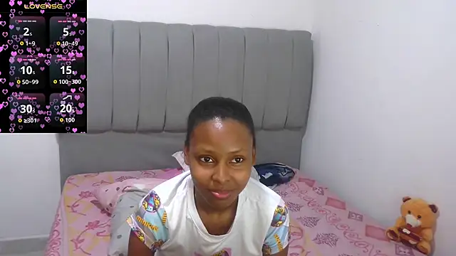 Snapshot of Dulce_camx chatting on 04/05/26, 03:04 Dulce camx online show from 04/05/26, 03:04