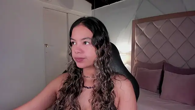 Snapshot of dulce_lyraa1 chatting on 04/30/26, 04:41 dulce lyraa1 online show from 04/30/26, 04:41