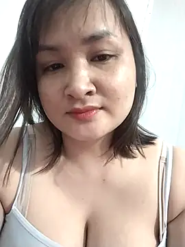 Snapshot of Jeassi-sica01 chatting on 03/07/26, 12:46 Jeassi-sica01 online show from 03/07/26, 12:46