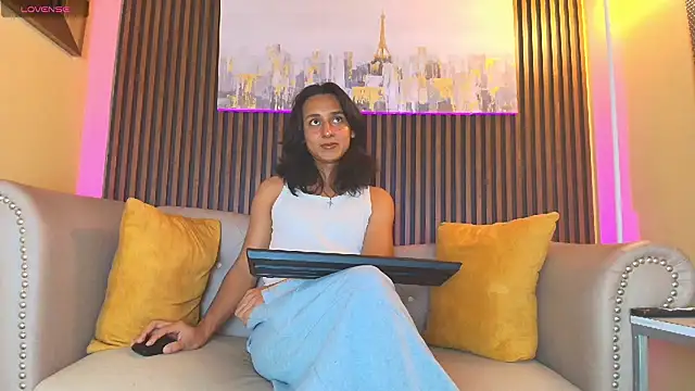 Snapshot of Elisasue chatting on 05/20/26, 03:02 Elisasue online show from 05/20/26, 03:02