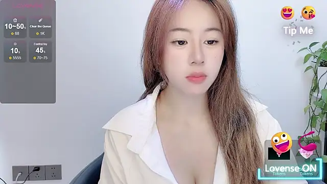 Snapshot of Baixi-01 chatting on 06/12/26, 04:22 Baixi-01 online show from 06/12/26, 04:22